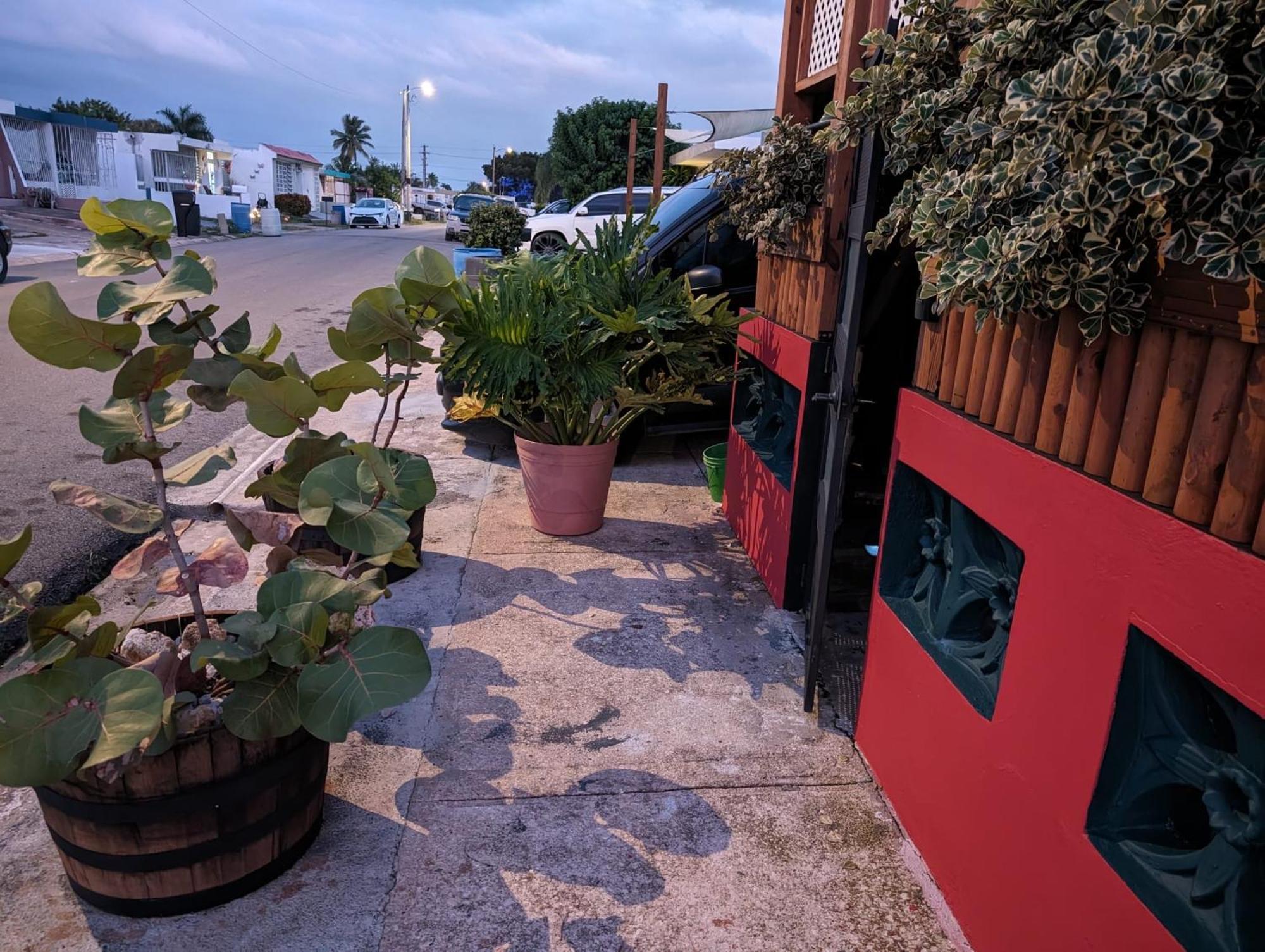Moon'S Place Toa Baja المظهر الخارجي الصورة