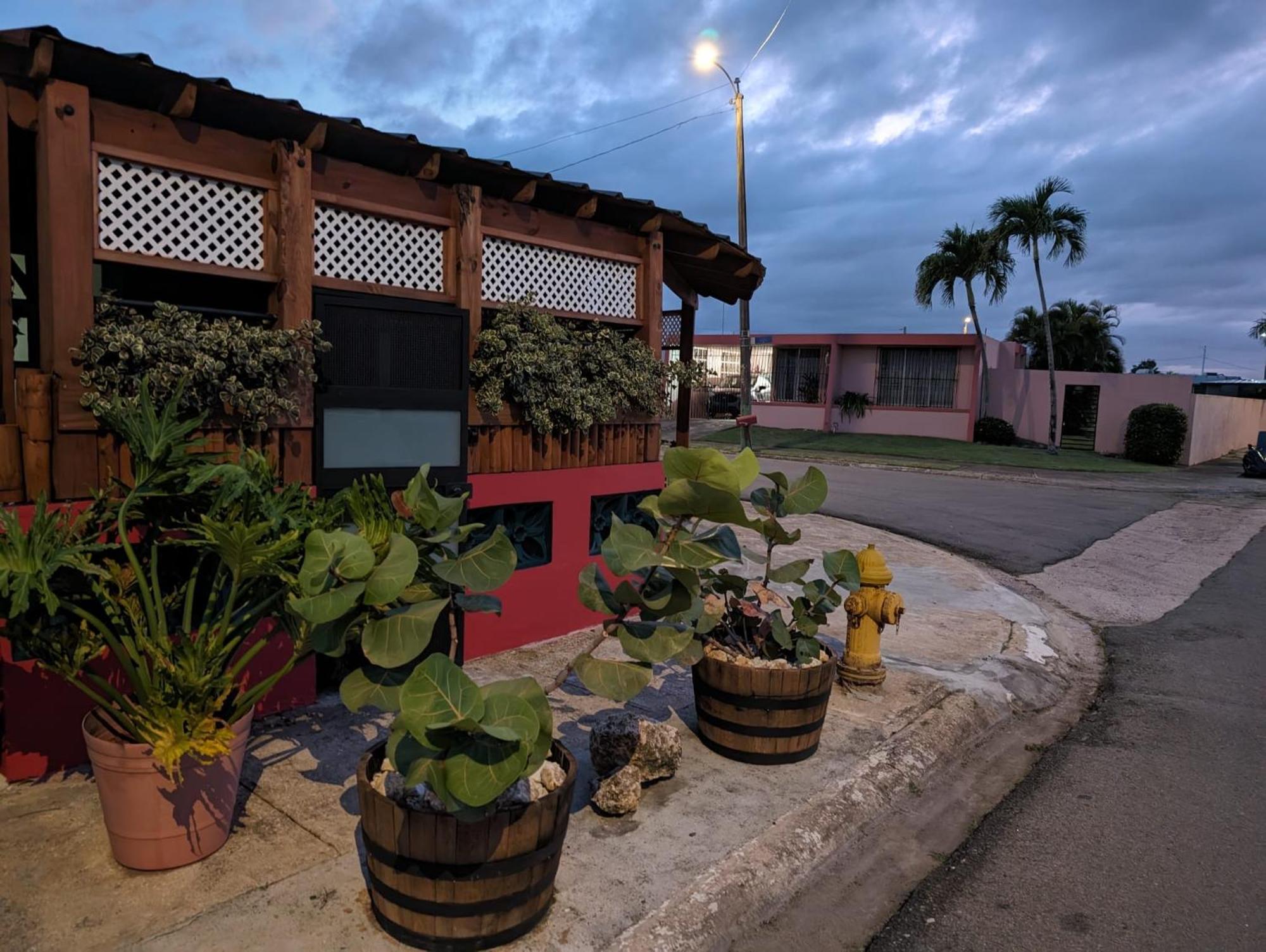 Moon'S Place Toa Baja المظهر الخارجي الصورة